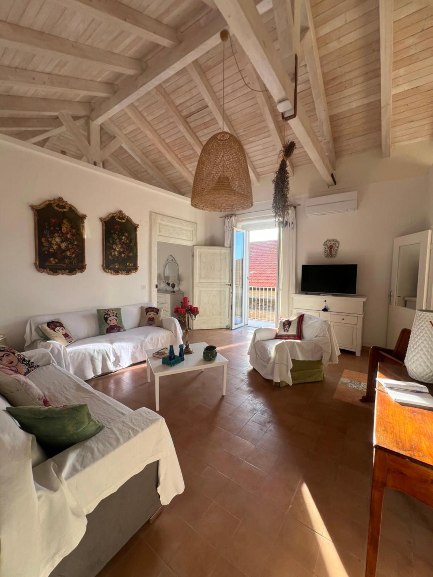 Apartamento Tra Vicoli E Palazzi